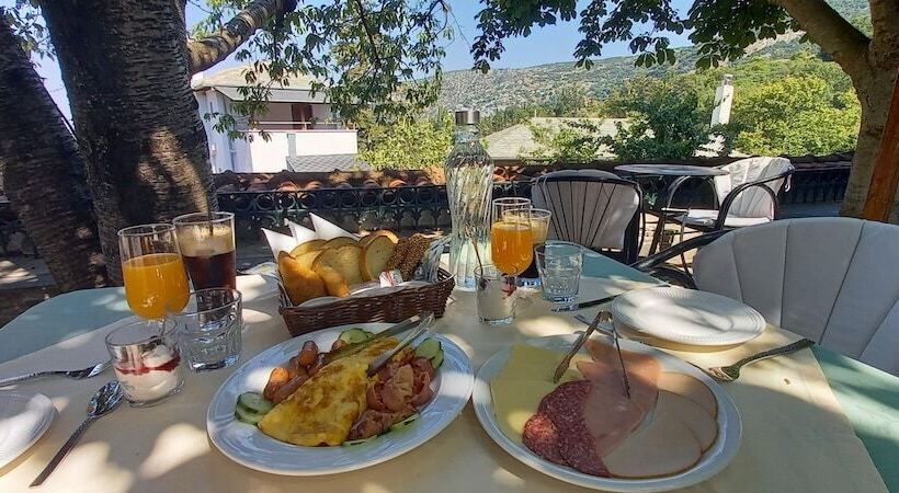 酒店 Archontiko Kantartzi