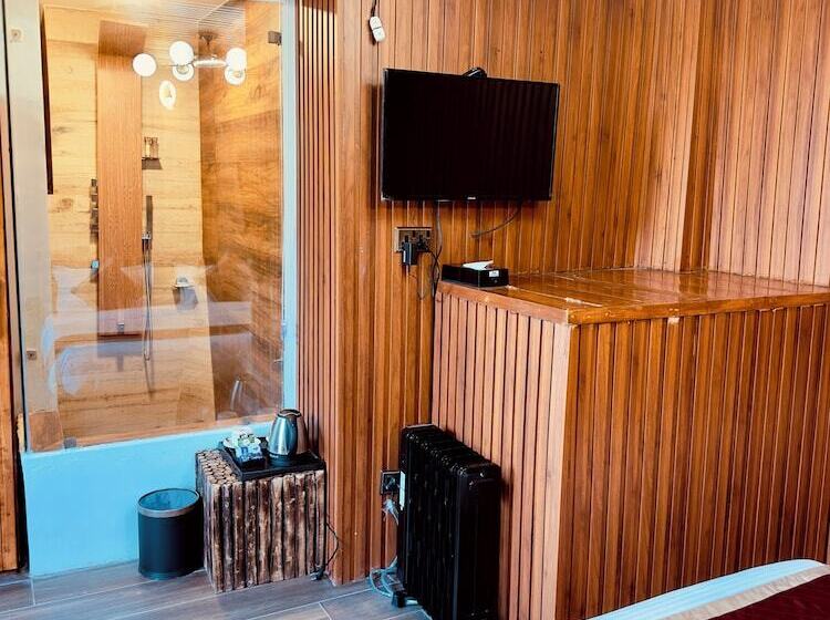 فندق Wow Stayz2 Ashoka Grand