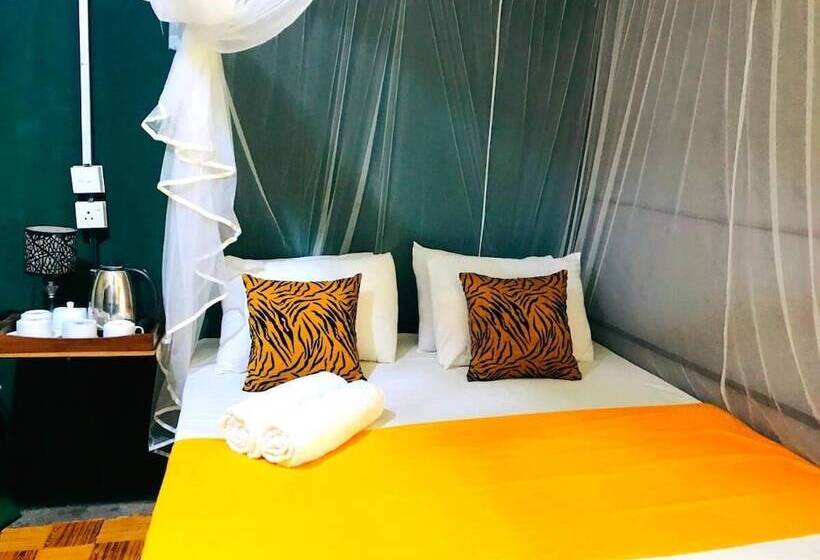 酒店 Atha Safari Resort & Riverside Camping