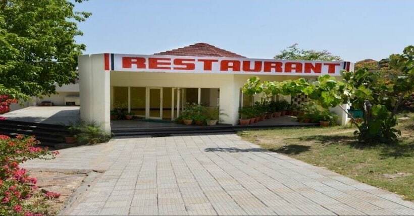 فندق Barbet Tourist Resort