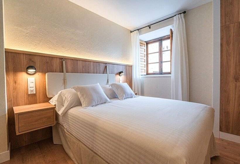 هتل Bestprice Santillana