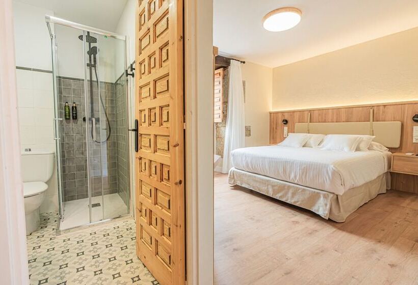 هتل Bestprice Santillana