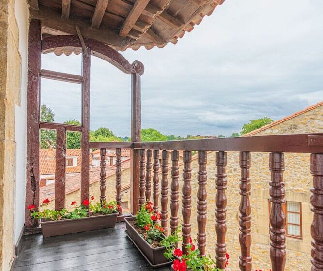 هتل Bestprice Santillana