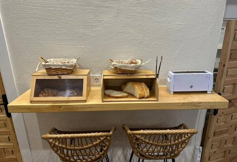 هتل Bestprice Santillana