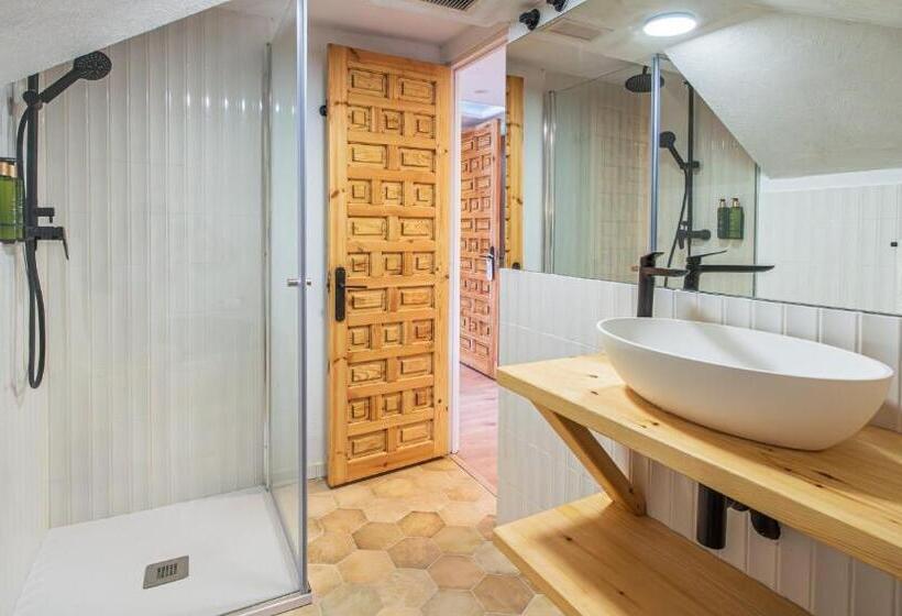 هتل Bestprice Santillana