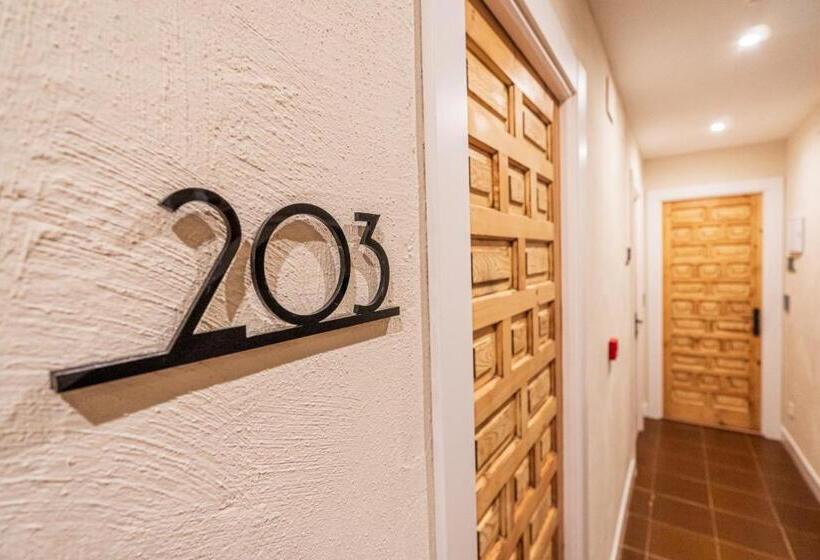 هتل Bestprice Santillana