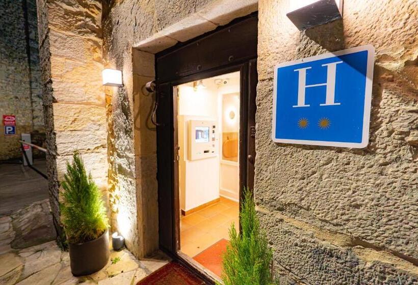 هتل Bestprice Santillana