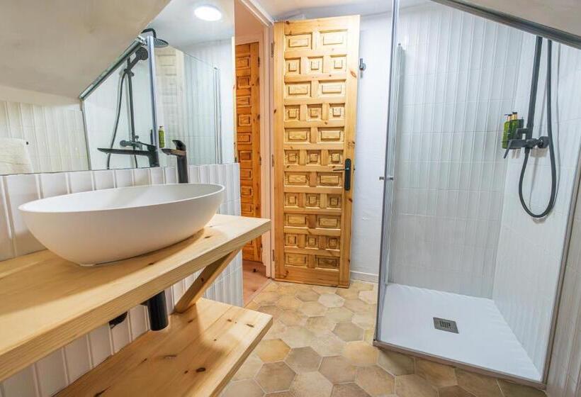 هتل Bestprice Santillana