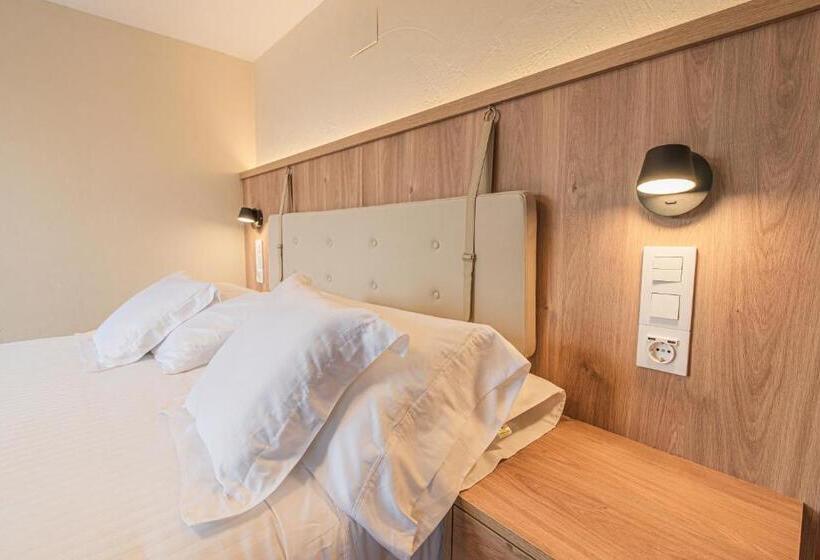 هتل Bestprice Santillana