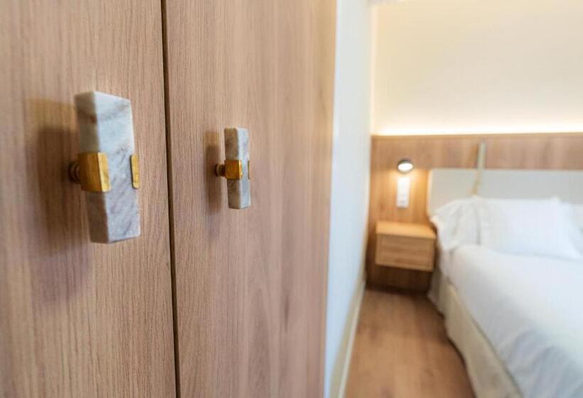 هتل Bestprice Santillana