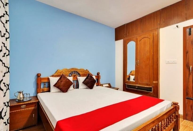 Отель Iroomz Cool Spot