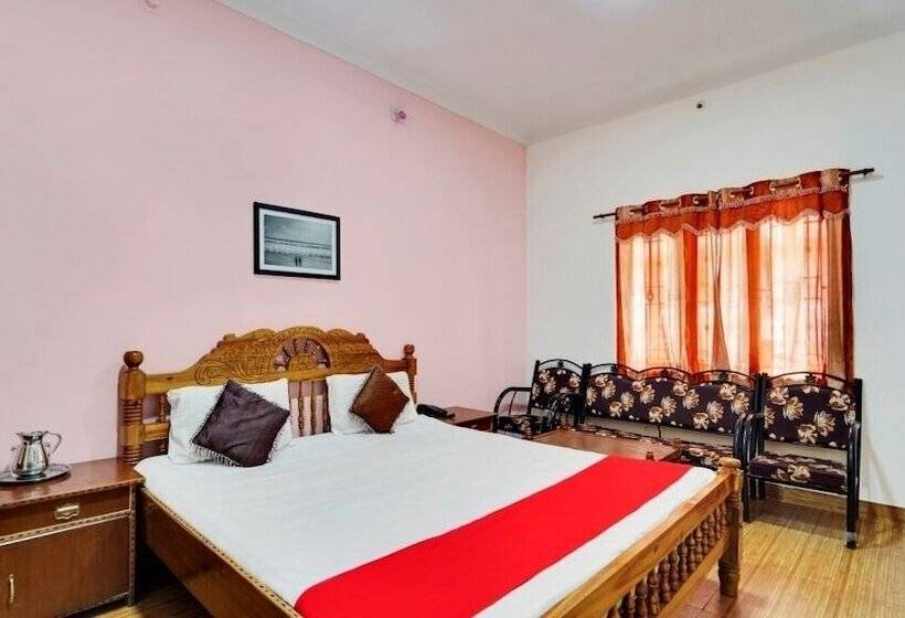 Отель Iroomz Cool Spot