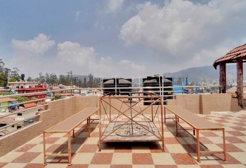 Отель Iroomz Cool Spot