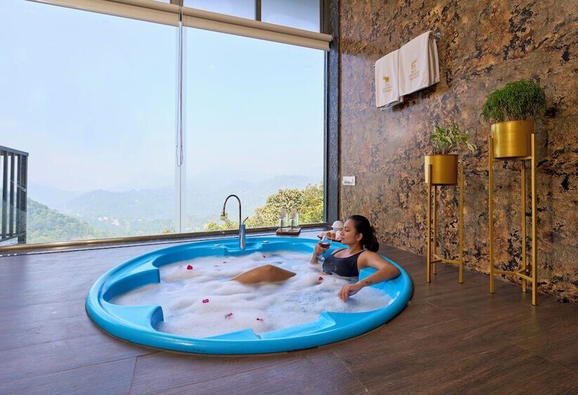 فندق Elephant Passage Resort Munnar