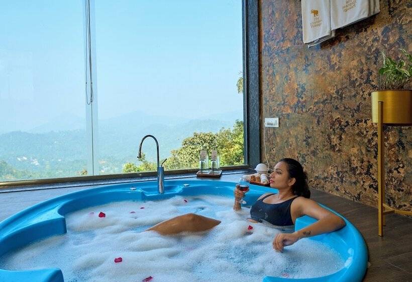 فندق Elephant Passage Resort Munnar