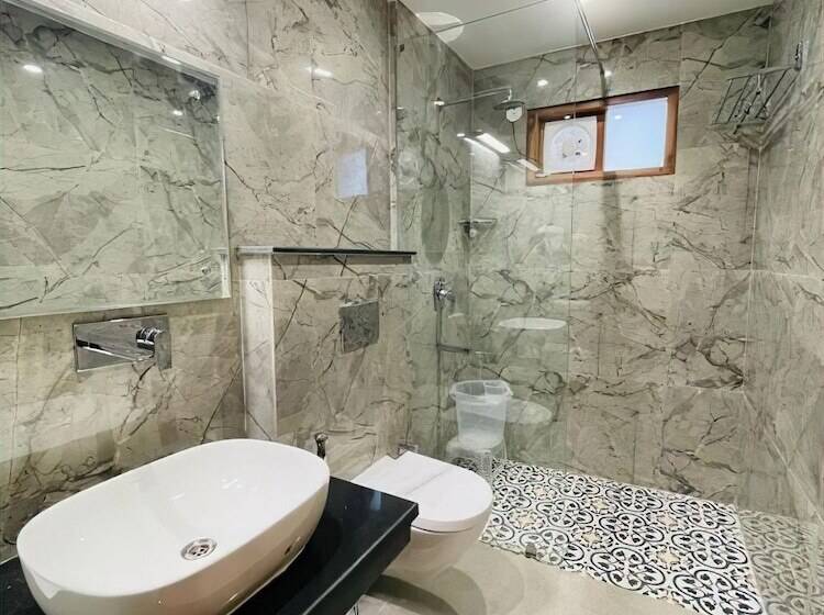 Zip By Spree Hotels Grand Legacy Prime