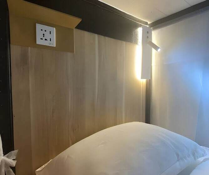 בית מלון כפרי Kiki Beach Resort, Batam