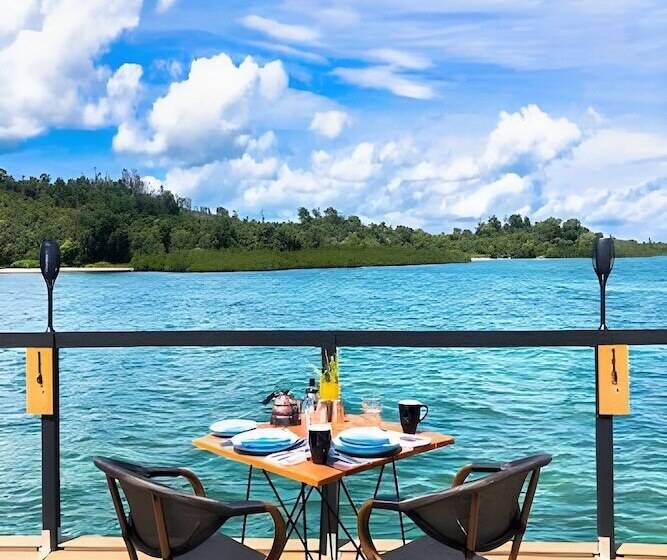 בית מלון כפרי Kiki Beach Resort, Batam