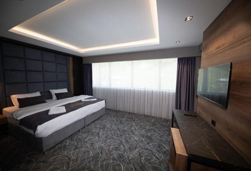 בית מלון כפרי Mayben