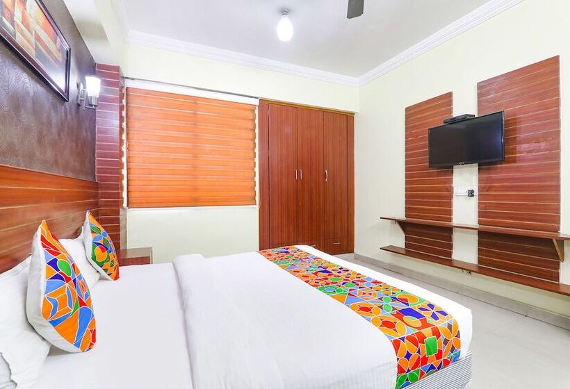 Fabhotel Royal Ville