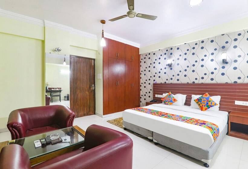 Fabhotel Royal Ville