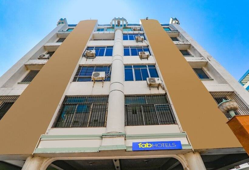 Fabhotel Royal Ville