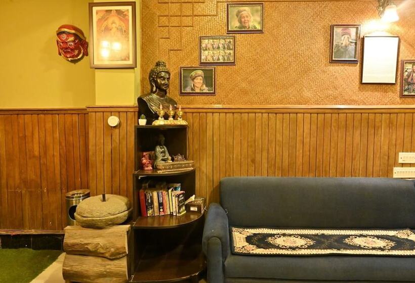 فندق Pachu Residency, Pelling