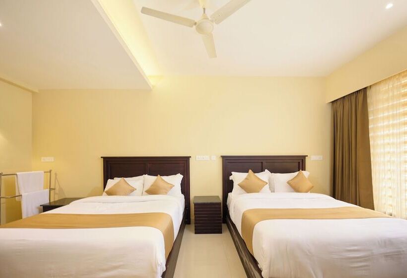 호텔 Thekkady Gavi Suites