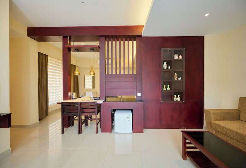 호텔 Thekkady Gavi Suites