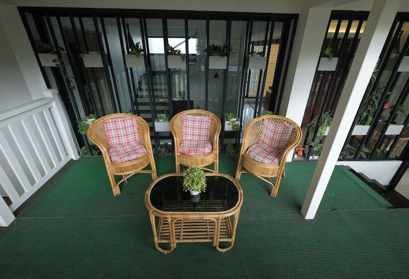 호텔 Thekkady Gavi Suites