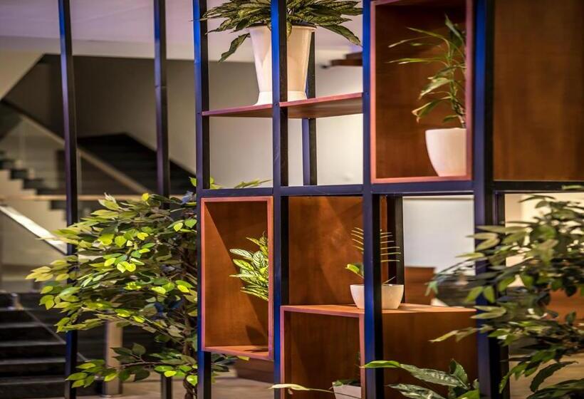 酒店 Wild Avenue Resort & Spa