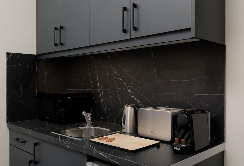 Ilios Properties Next To Gouvia Beach