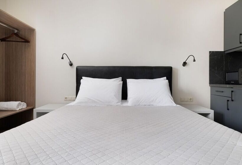 Ilios Properties Next To Gouvia Beach