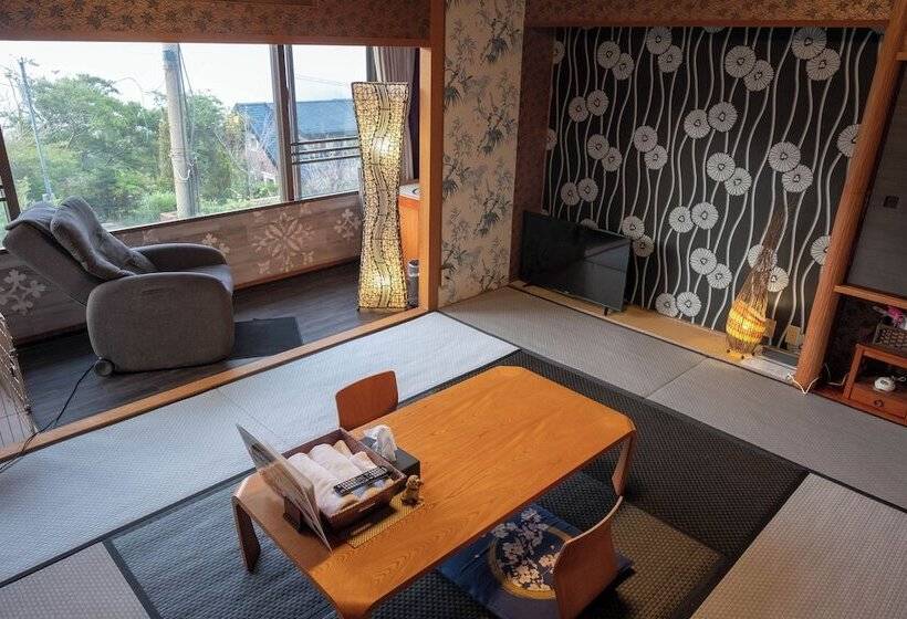 אתר נופש Hakonegora Guamdog Honten