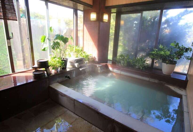 אתר נופש Hakonegora Guamdog Honten