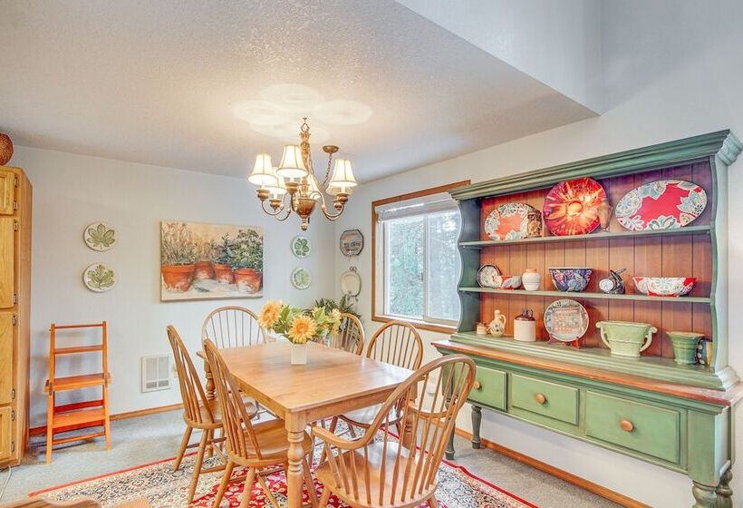 Washington Mountain Cabin: 1 Mi To Lake Cle Elum