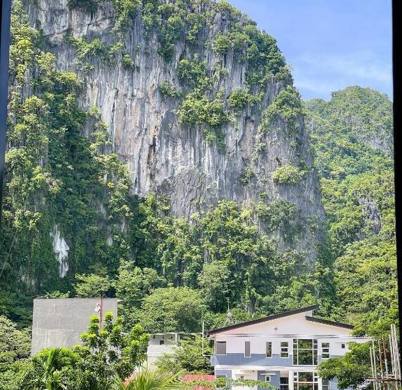 Amos Pili Tree Inn Powered By Cocotel