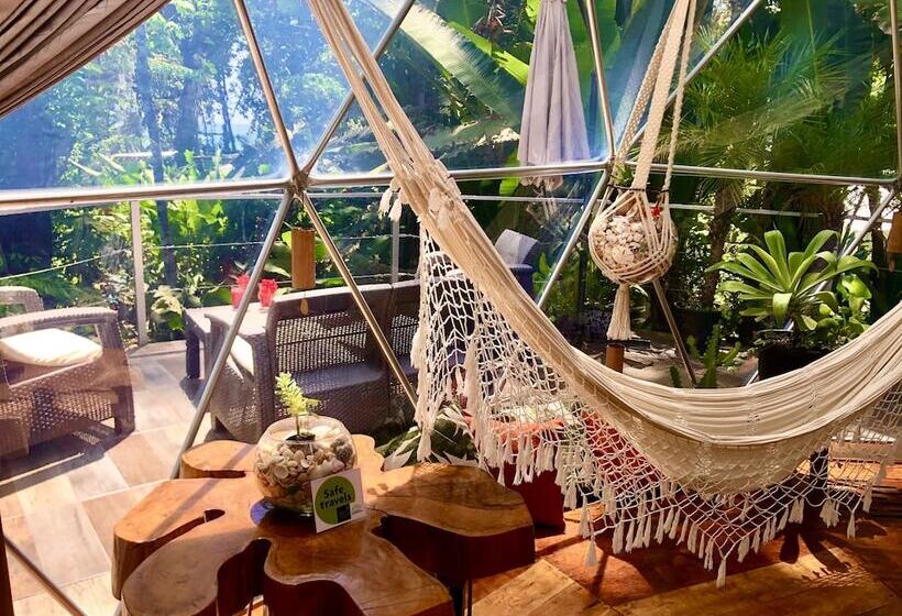 مبيت وإفطار Faith Glamping Dome Costa Rica