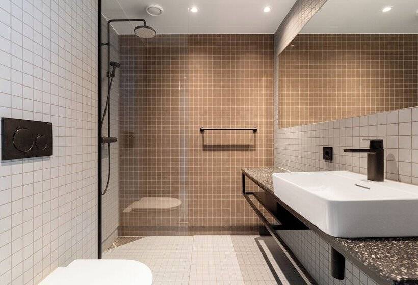 Comfort Hotel Helsinki Airport