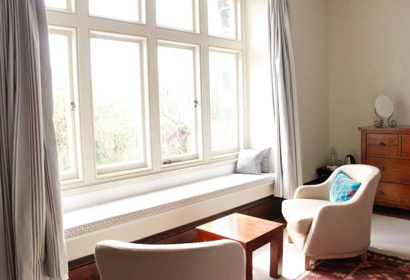 Bed and Breakfast Costislost Organic Retreat