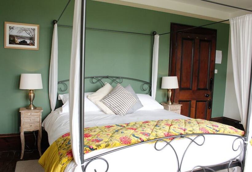 Bed and Breakfast Costislost Organic Retreat