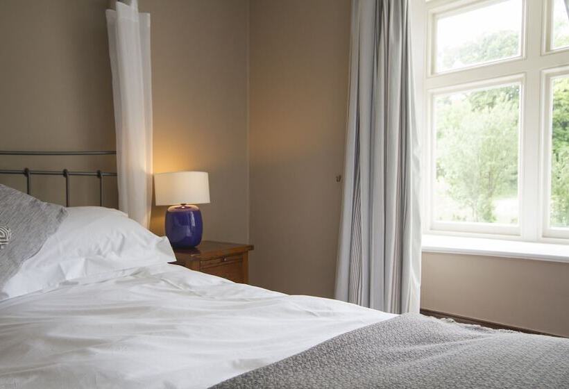 Bed and Breakfast Costislost Organic Retreat