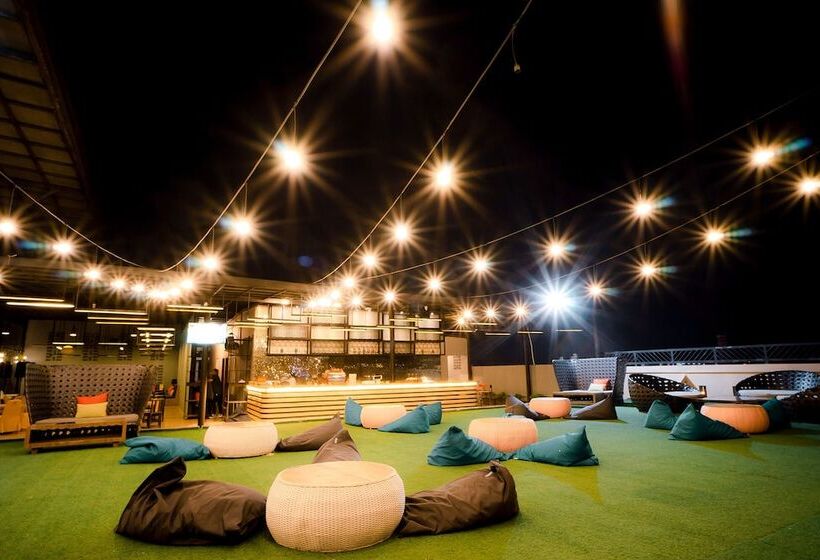 ホテル Portola Grand Arabia