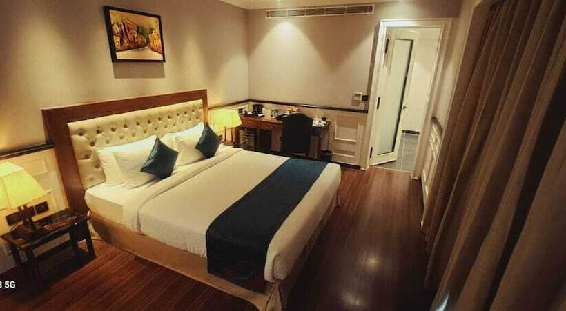 בית מלון כפרי Nambiar Club Bellezea