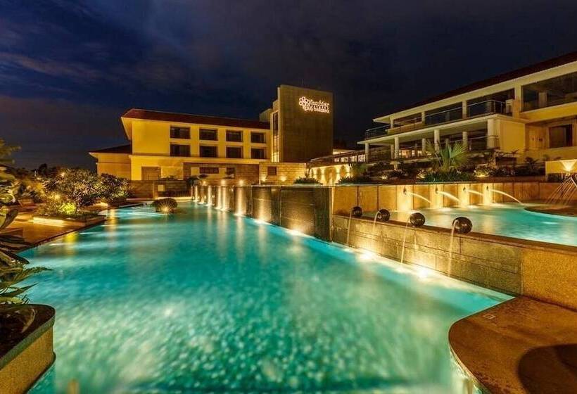 בית מלון כפרי Nambiar Club Bellezea