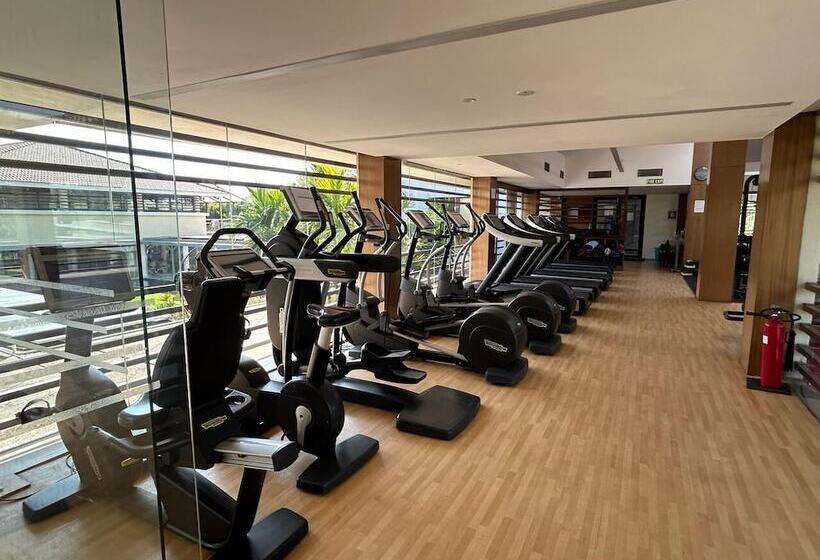 בית מלון כפרי Nambiar Club Bellezea