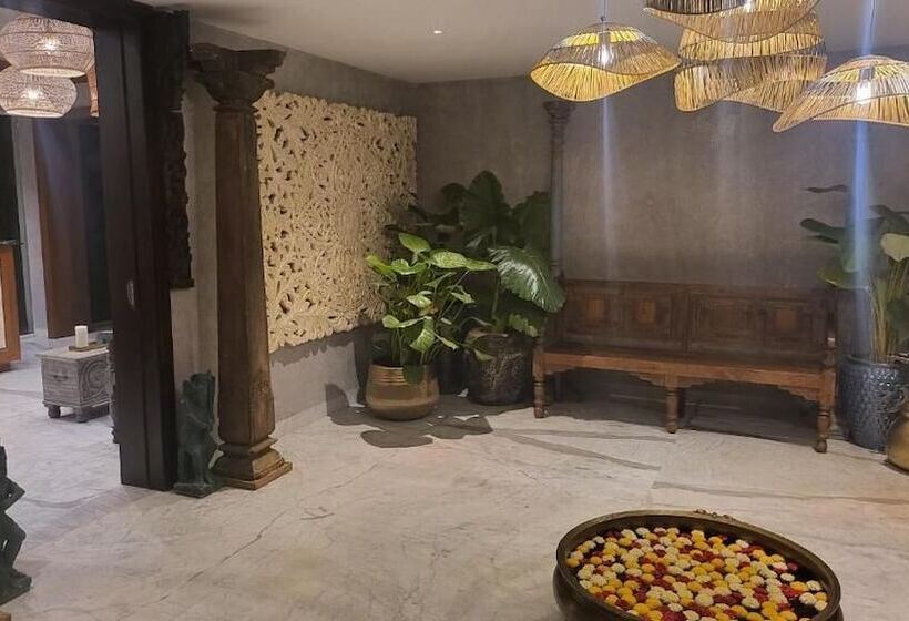 בית מלון כפרי Nambiar Club Bellezea