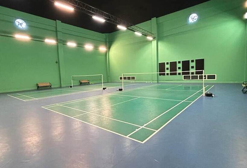 בית מלון כפרי Nambiar Club Bellezea