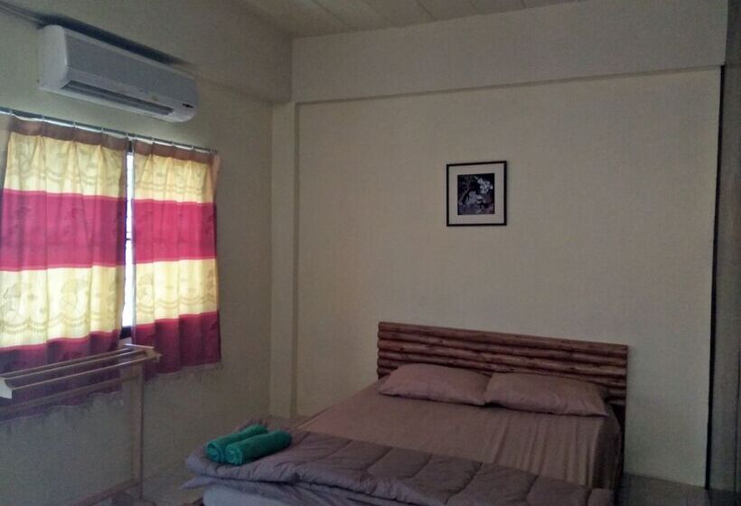 ペンション Lanta House   Adults Only