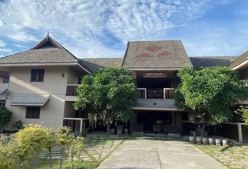 レジデンス Kumjawjomkaew